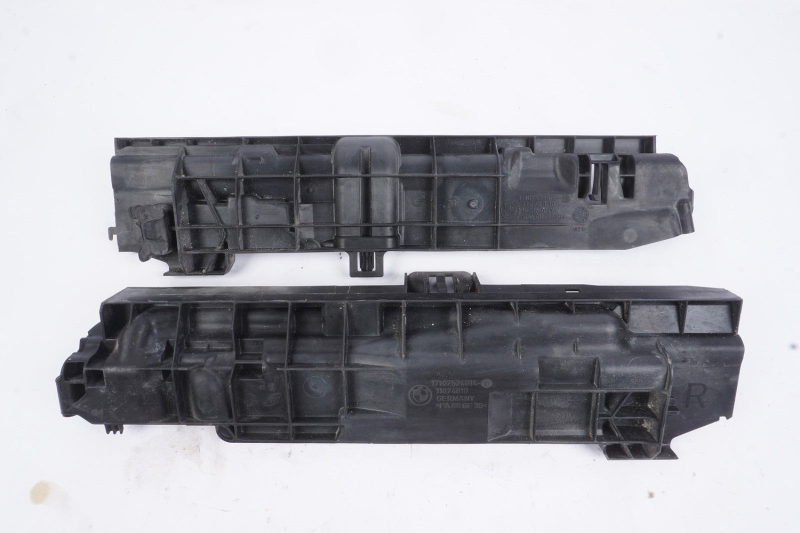 2008 - 2013 BMW E90 E92 E93 M3 FRONT LEFT & RIGHT RADIATOR MOUNTING BRACKET OEM
