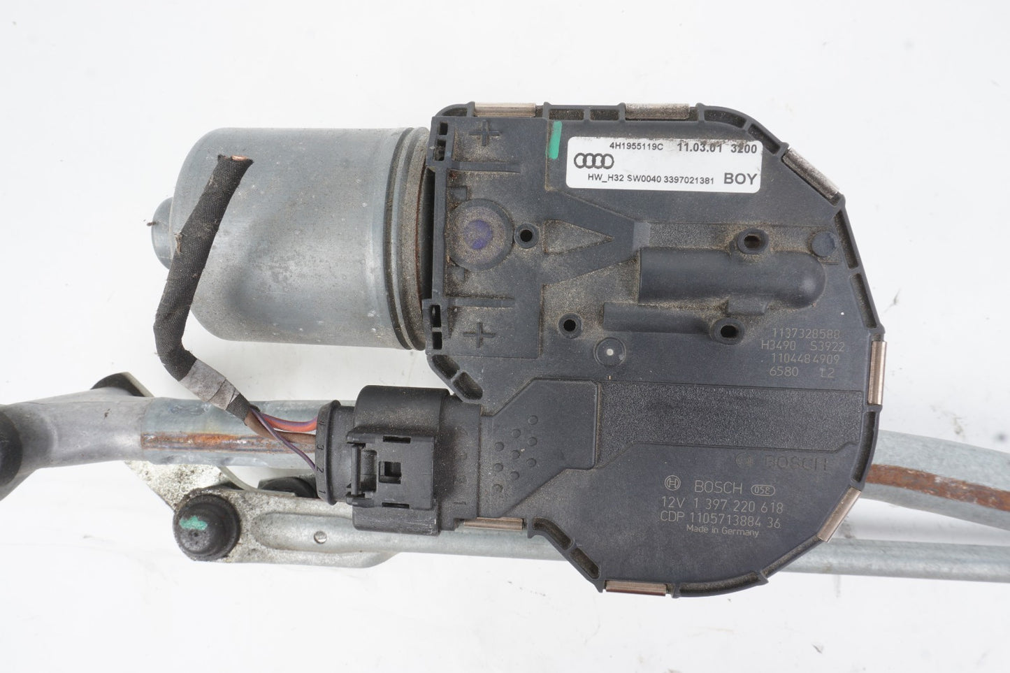 2011-2018 Audi A8 A8L Windshield Wiper Motor & Linkage Transmission OEM