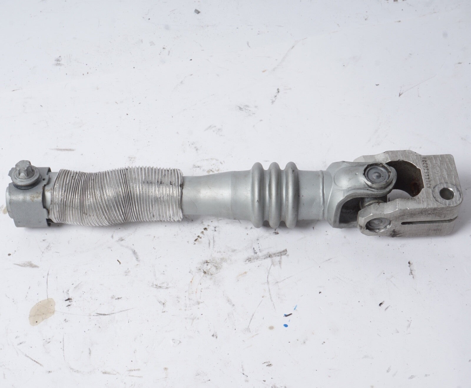 10-16 mercedes c300 e550 e350 power steering column shaft joint 2044620078 OEM