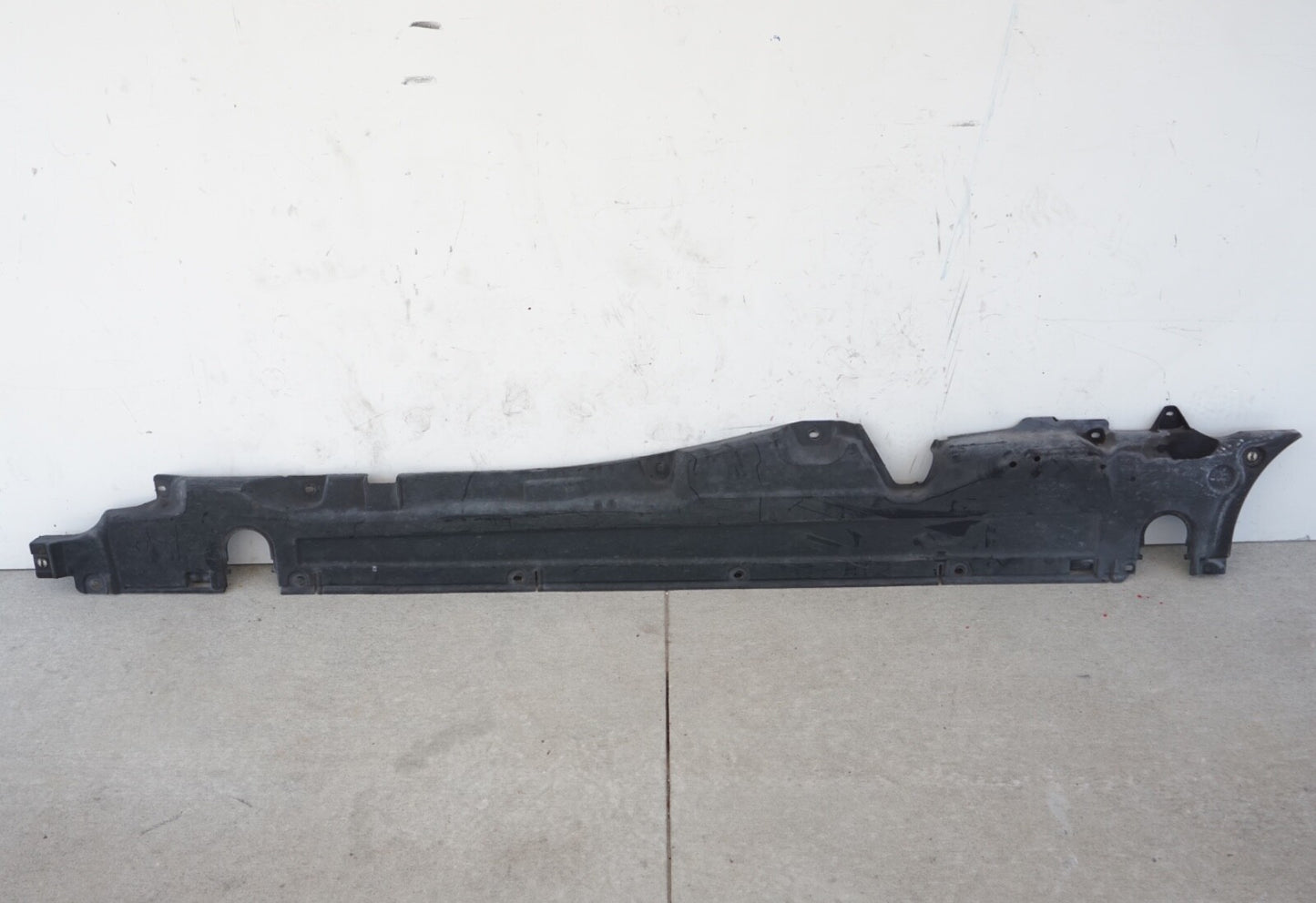 2011 - 2018 PORSCHE CAYENNE  OEM LEFT UNDER BODY SPLASH SHIELD 95850421100