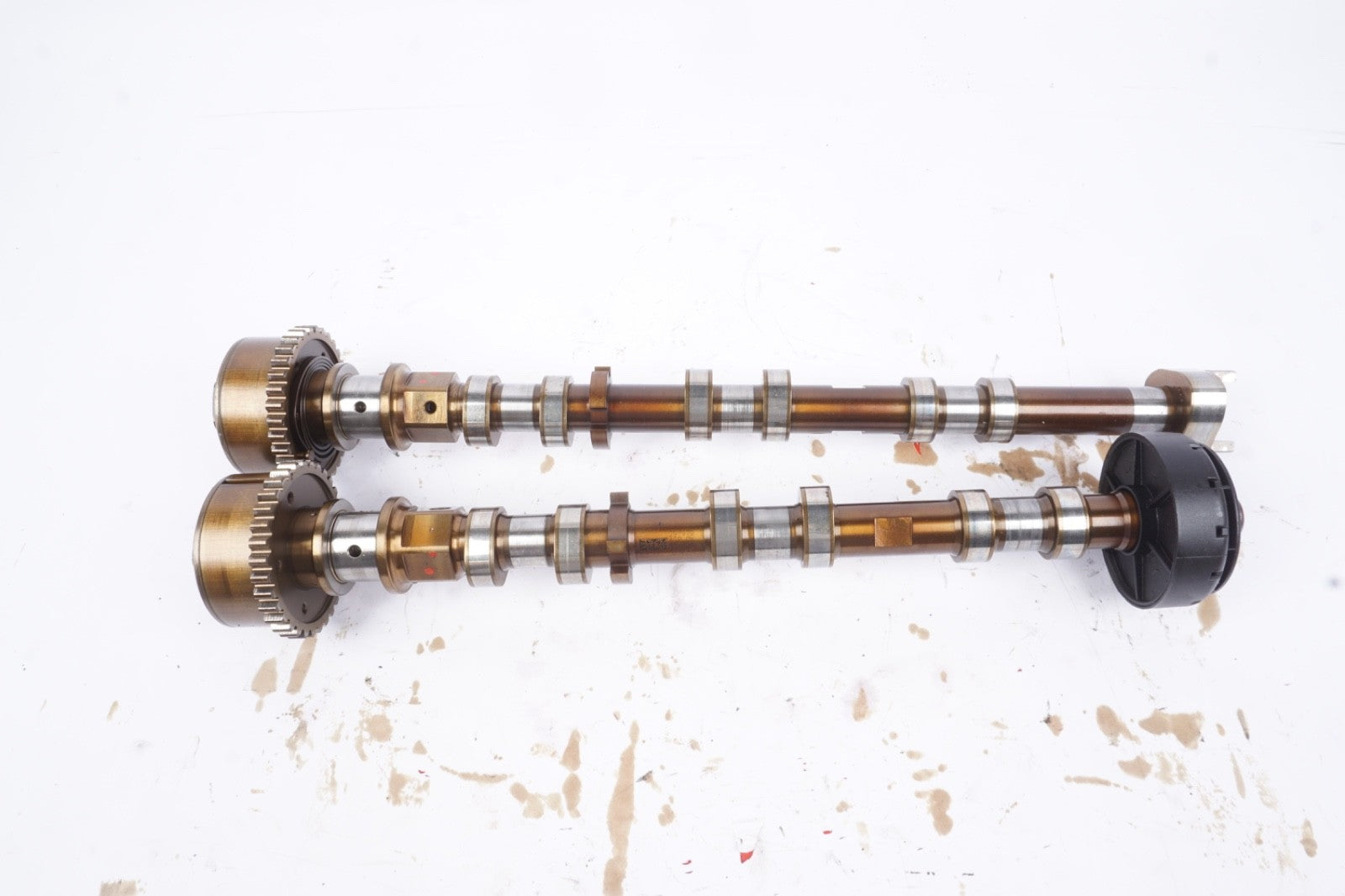 2014-17 Maserati Ghibli 3.0L Right Passenger Side Engine Camshaft 05047880AA PAI