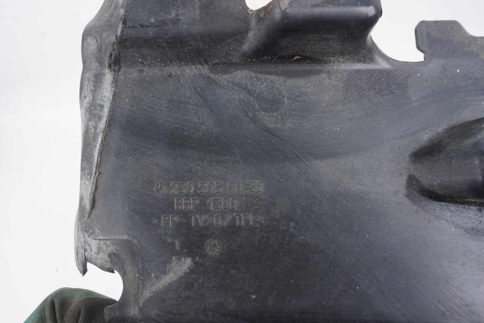 03 - 08 Mercedes R230 SL500 Left Driver Side Radiator Core Support Air Duct OEM