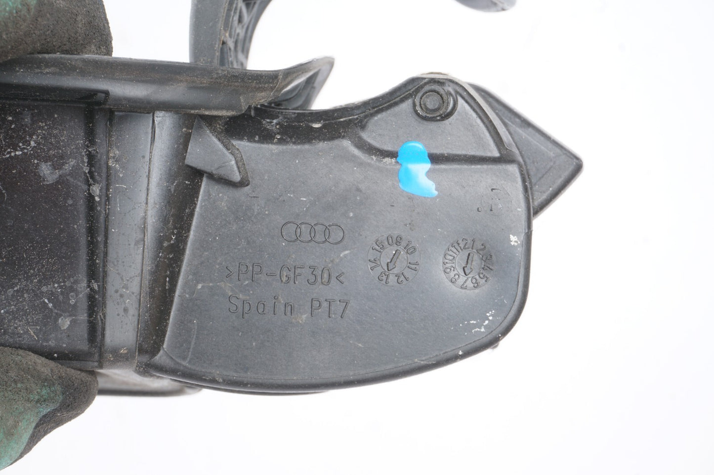 2012 - 2017 Audi A8L A8 Fuel Tank Door w/ Cap & Actuator  OEM