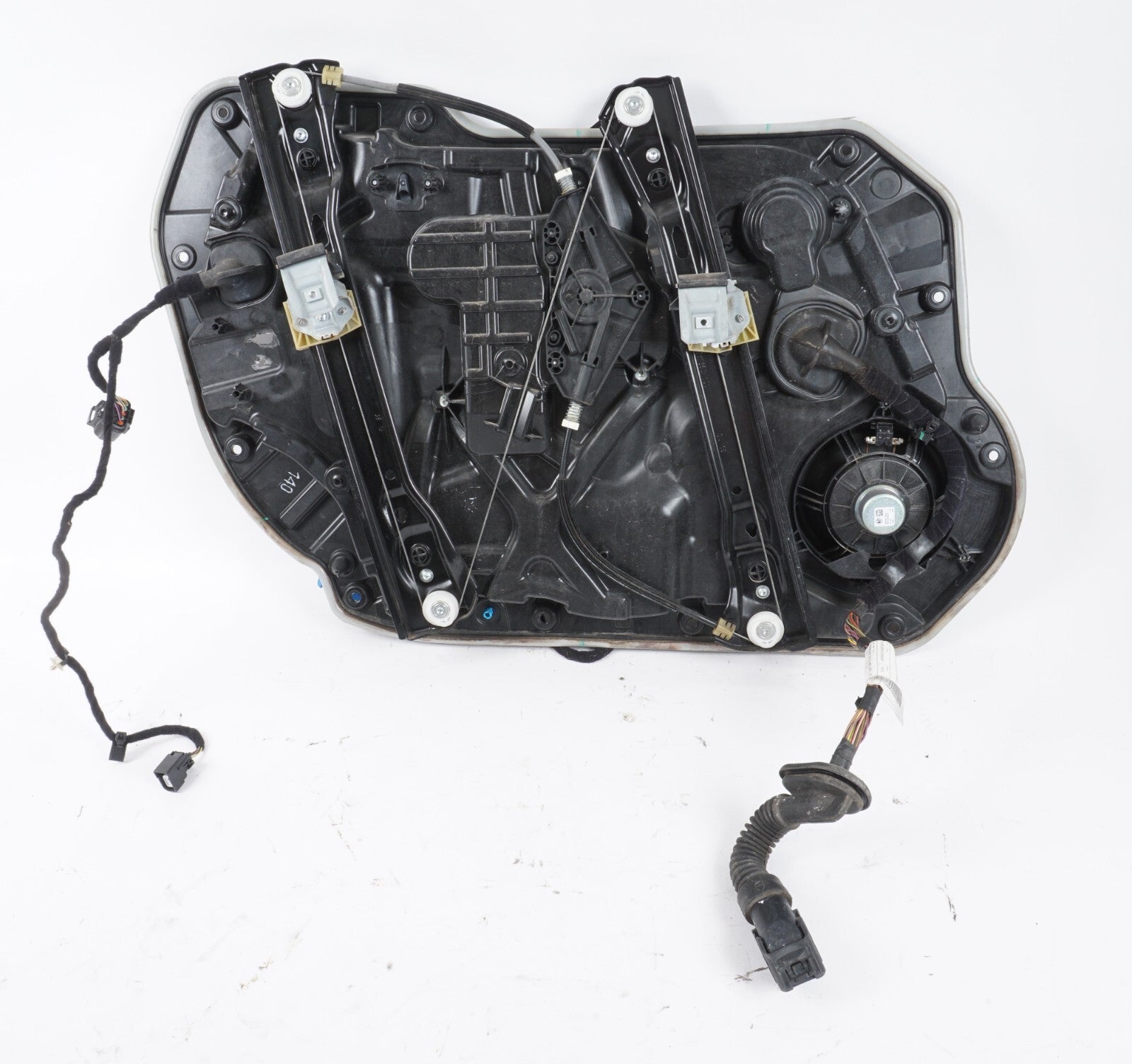 17 - 19 Alfa Romeo Giulia FRONT RIGHT PASSENGER SIDE WINDOW REGULATOR PANEL OEM