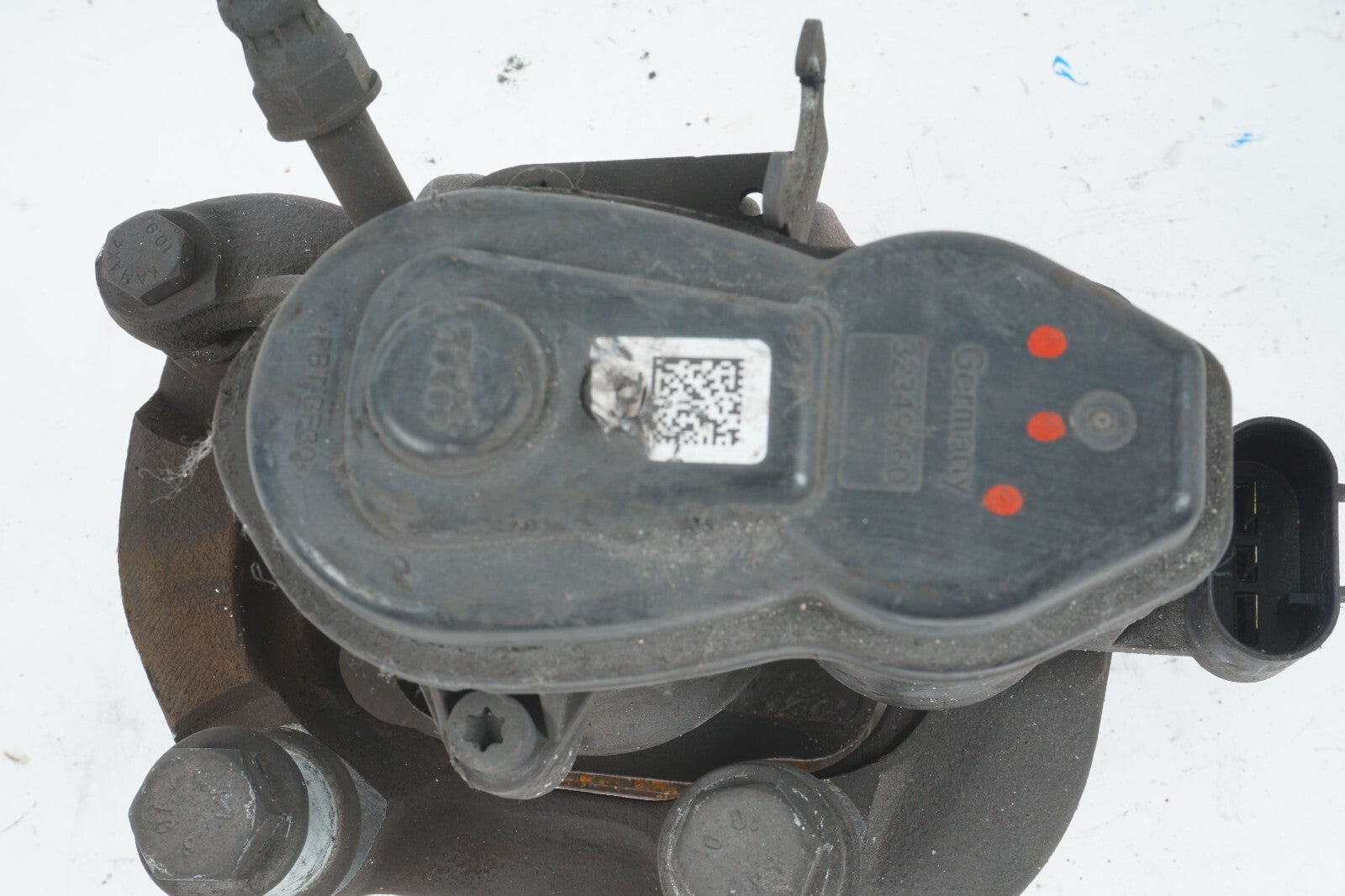 2012 - 2016 BMW 650i RWD BRAKE CALIPER REAR LEFT DRIVER SIDE OEM