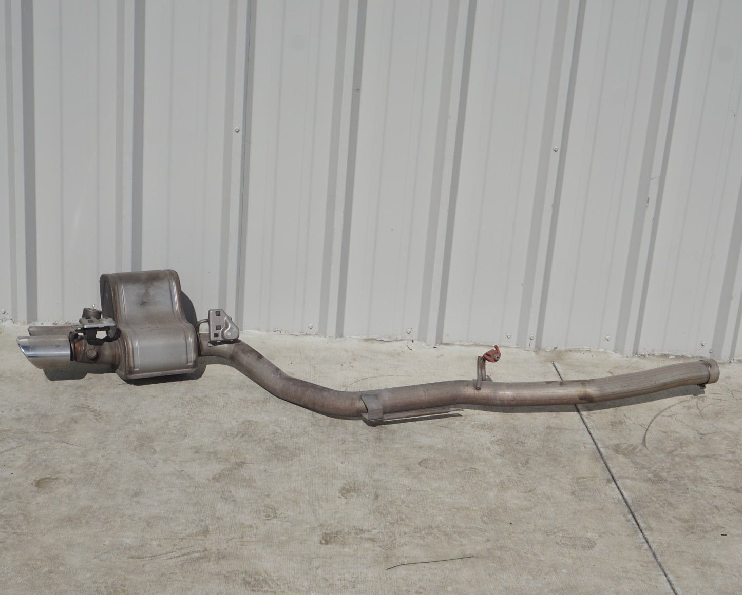 2014 - 2020  MASERATI GHIBLI LEFT REAR EXHAUST MUFFLER PIPE OEM