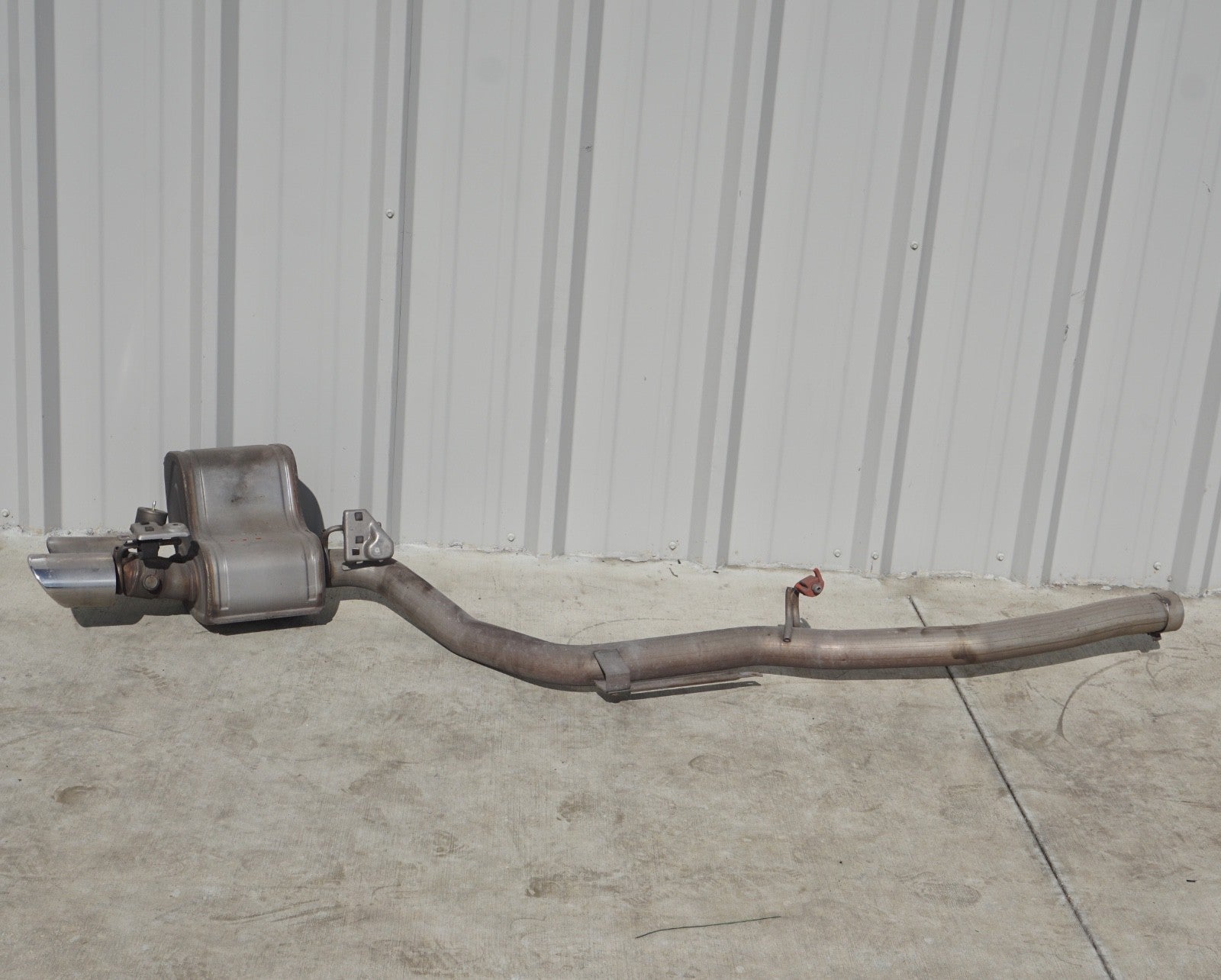 2014 - 2020  MASERATI GHIBLI LEFT REAR EXHAUST MUFFLER PIPE OEM