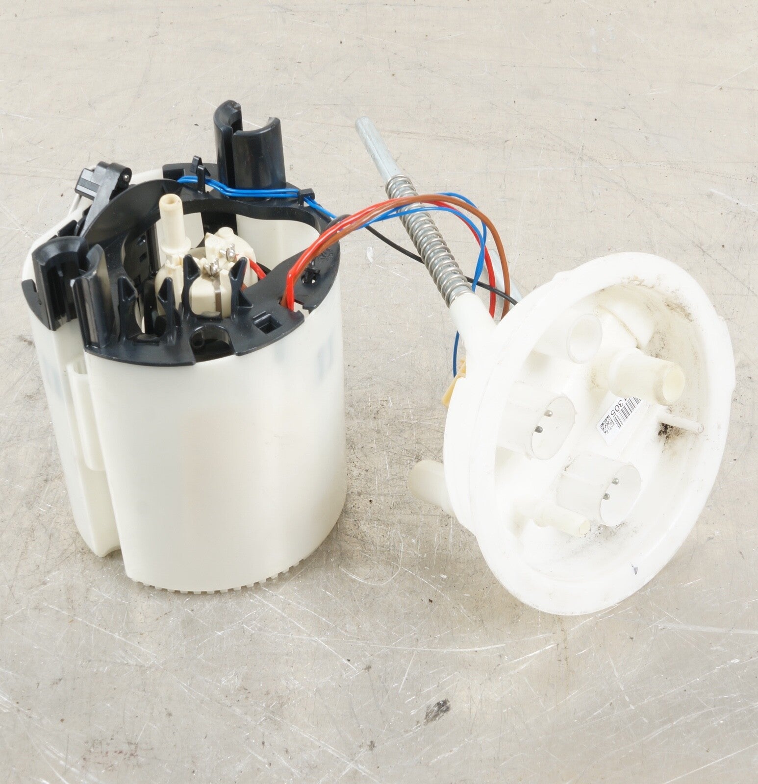 2009-2012 BMW 328I XDRIVE E90 LCI - In-Tank FUEL PUMP Assembly 6765717