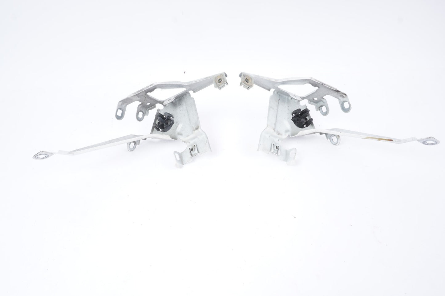 2012-2018 BMW 650I 640I F12 F13 Fender Bracket Left & Right OEM