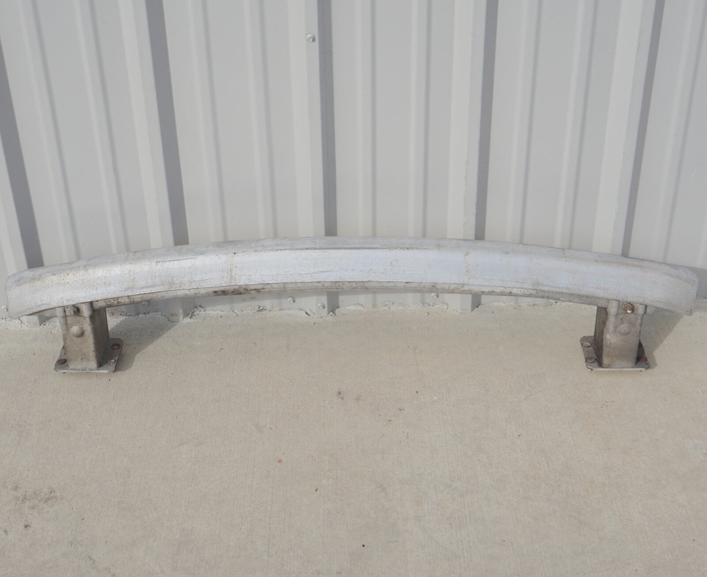 03-08 MERCEDES R230 SL500 REAR BUMPER REINFORCEMENT REBAR IMPACT BAR OEM