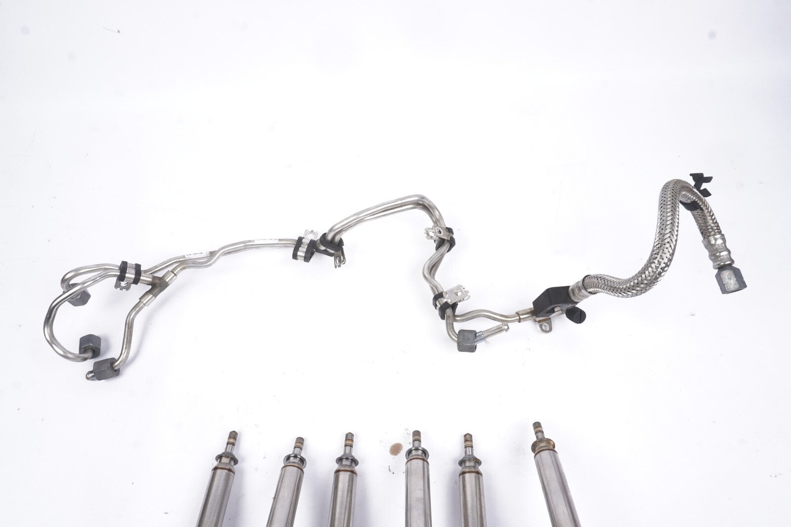 12 - 16 Mercedes W207 E350 Fuel Injection Rail Line w/ Injectors OEM