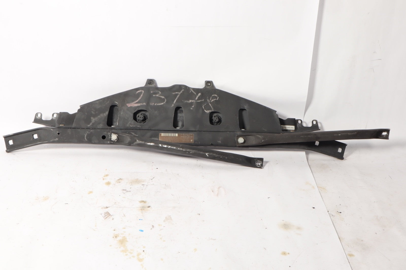2012 - 2019 BMW 650I RADIATOR SUPPORT UPPER TIE BAR SHIELD OEM
