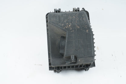 2013-2018 HYUNDAI SANTA FE 3.3L AIR CLEANER FILTER HOUSING BOX  OEM