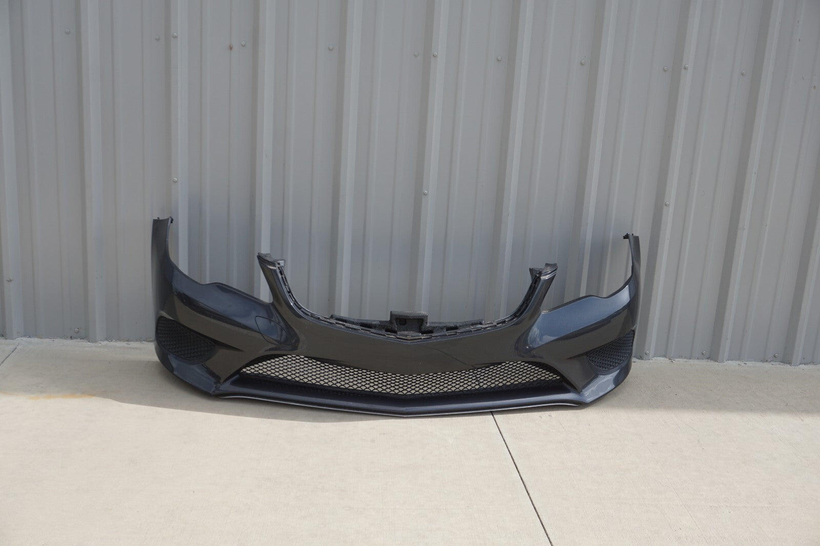 14 - 17 Mercedes W207 E350 E550 E400 Front Bumper Cover  OEM