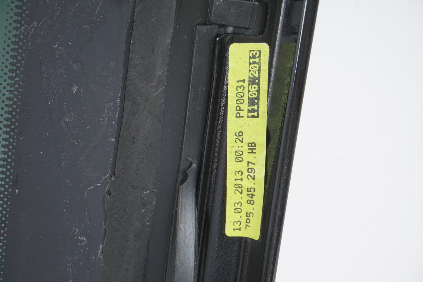 11-18 PORSCHE CAYENNE OEM REAR QUARTER GLASS WINDOW DRIVER LEFT