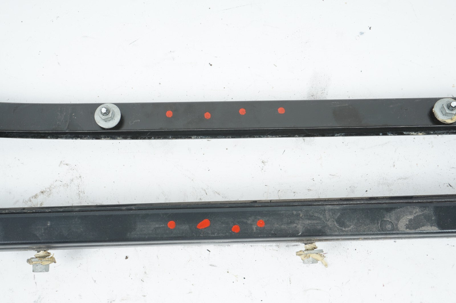 17-20 CHRYSLER PACIFICA REAR RIGHT SLIDING DOOR UPPER & LOWER ROLLER TRACK OEM