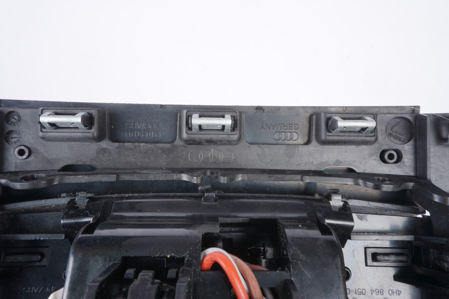 11-18 Audi A8L Quattro Center Console Cigarette Lighter Outlet 4H0864051B Oem