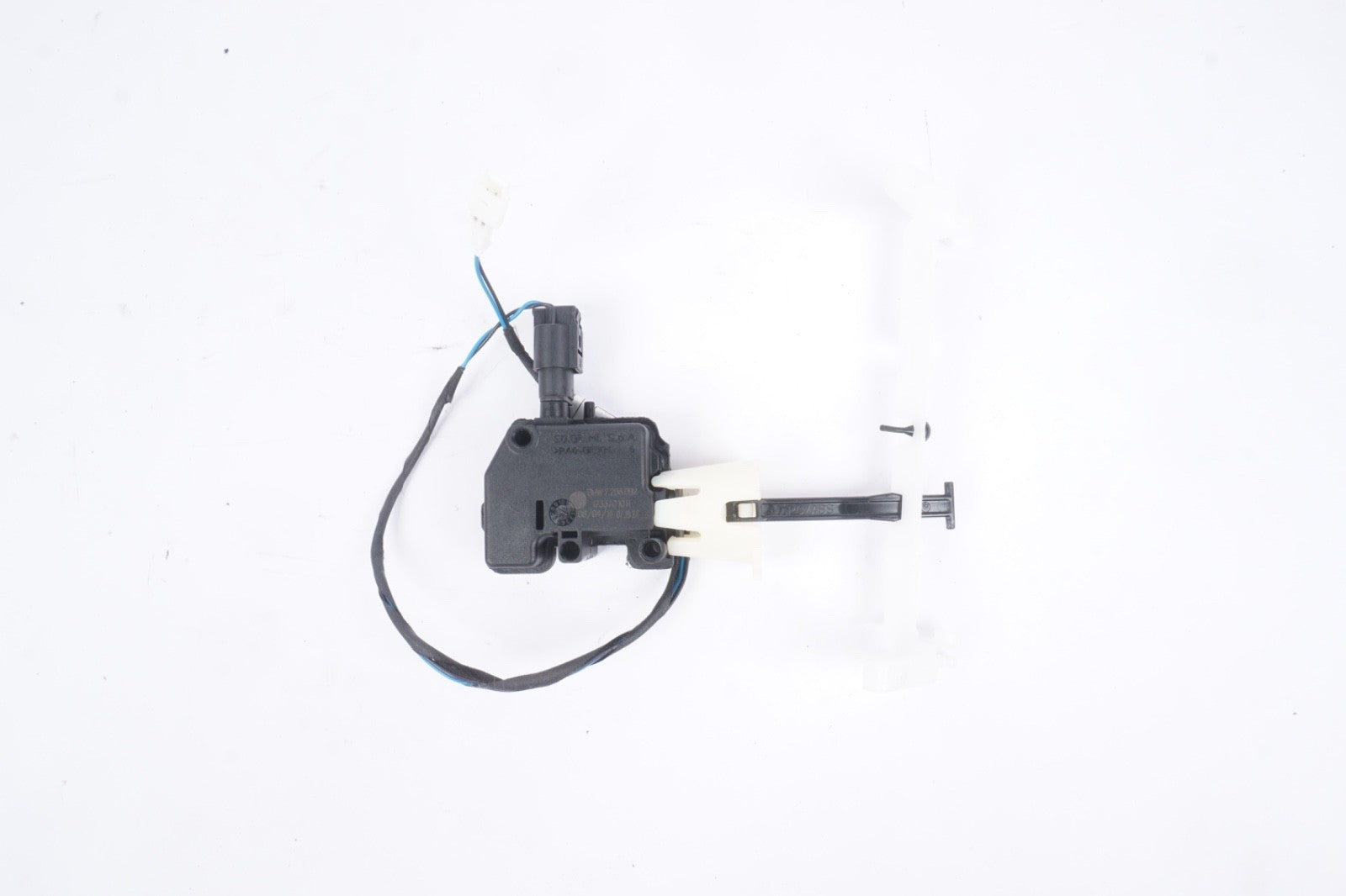 14-20 BMW SERIES 4 F33 CONVERTIBLE CENTER CONSOLE REAR HVAC AIRVENT ACTUATOR OEM