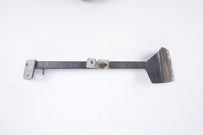 04-10 AUDI A8 A8L Front Fender Bracket Mount Right Passenger Side OEM