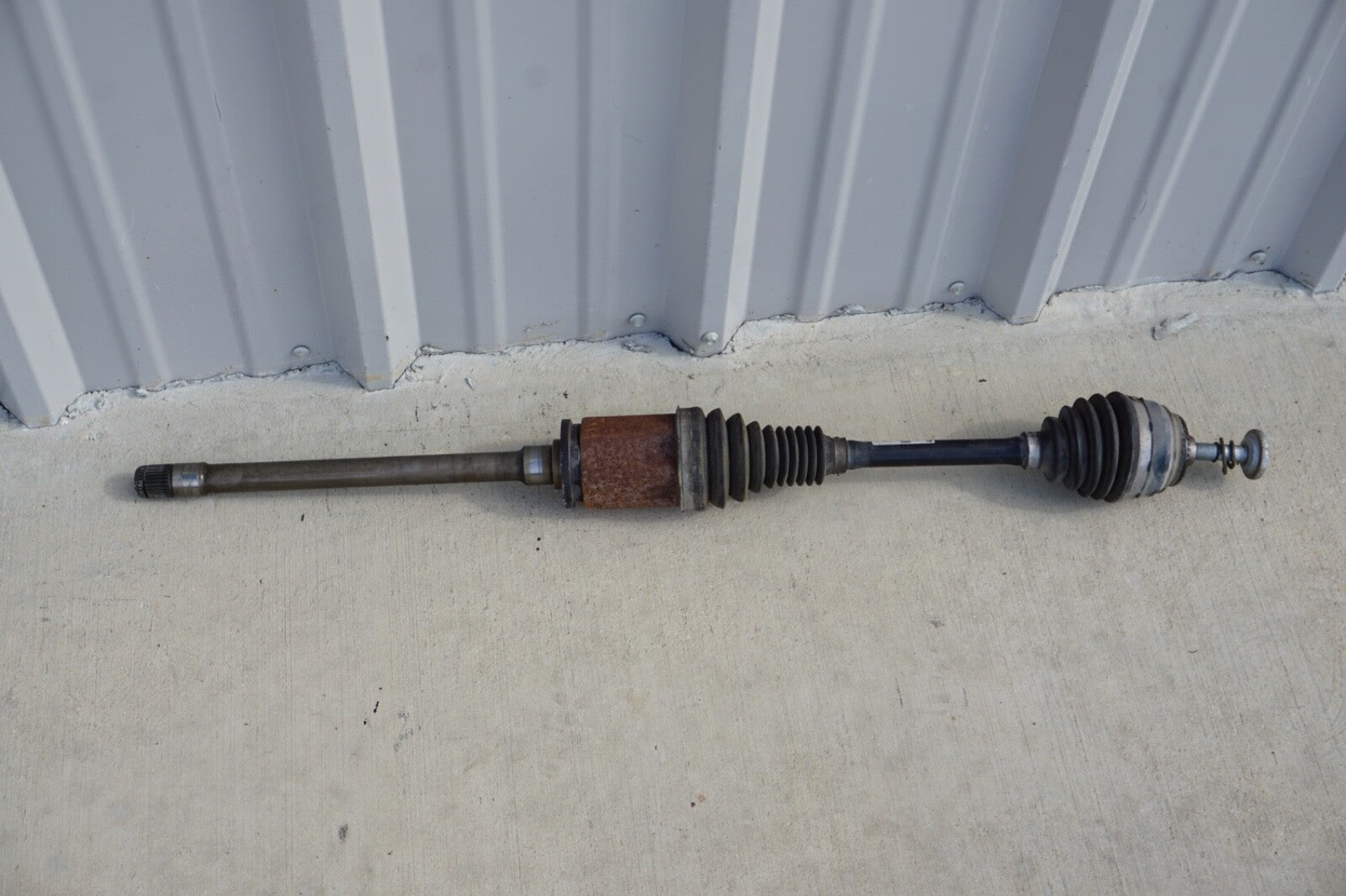 2009 - 2012 BMW 750 FRONT RIGHT PASSENGER AXLE CV SHAFT AWD ASSEMBLY