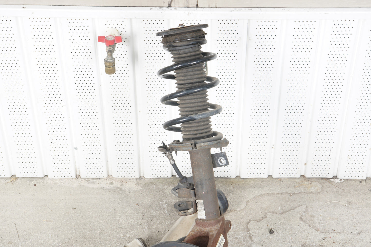 16 17 18 FORD FOCUS FRONT RIGHT PASSENGER SPINDLE KNUCKLE & SHOCK STRUT OEM