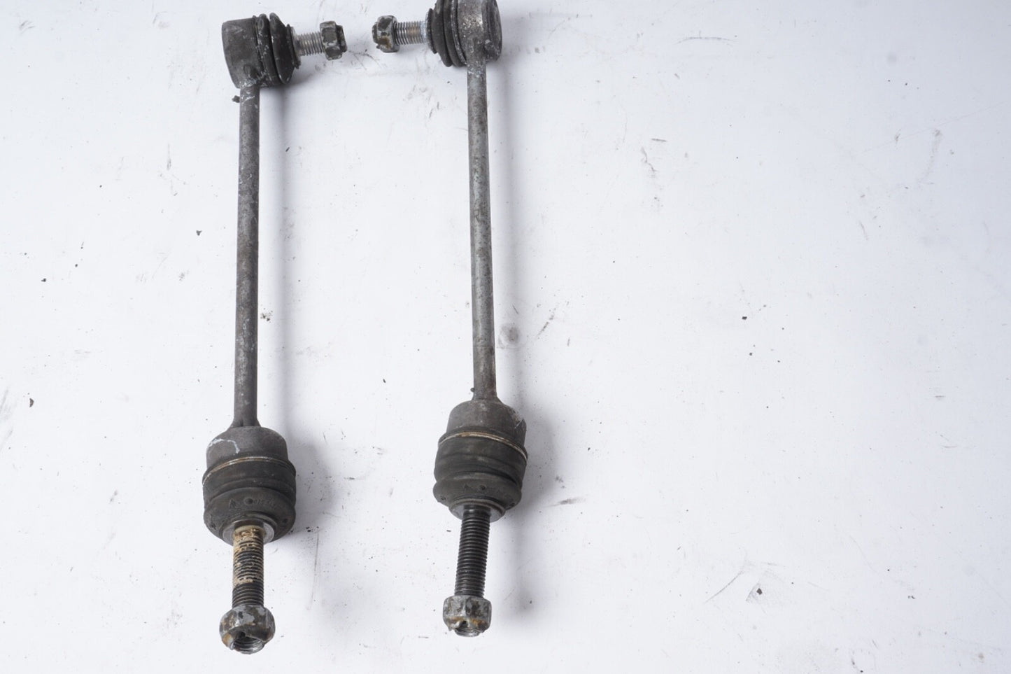 07-2013 Mercedes W221 S550 front left right stabilizer sway bar link