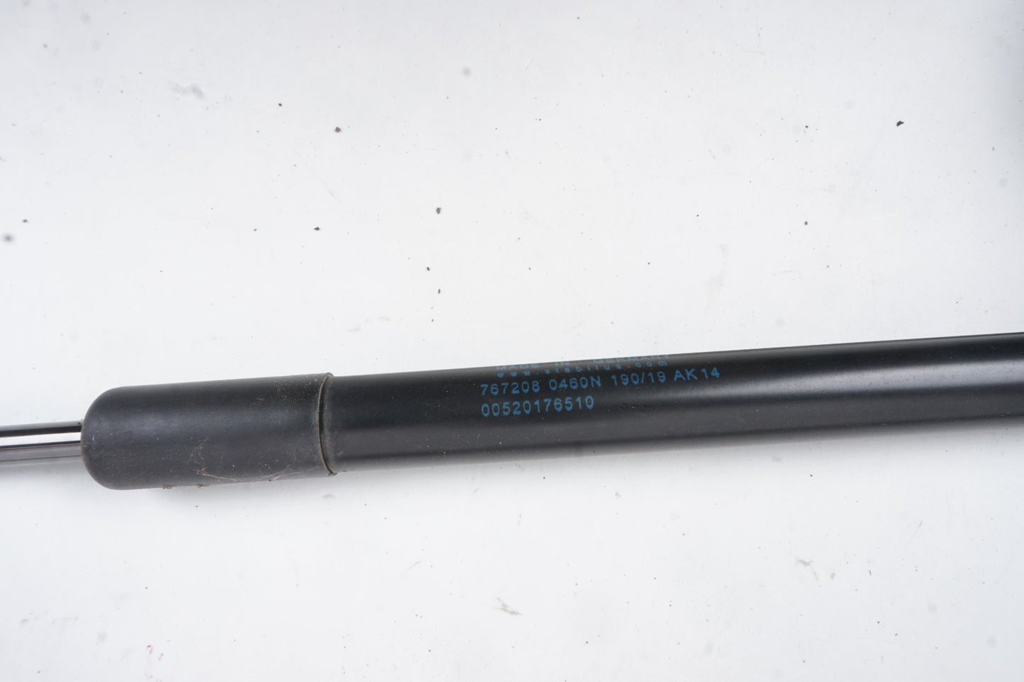2015-2023 Jeep Renegade Liftgate Lift Cylinder Strut  Left & Right OEM