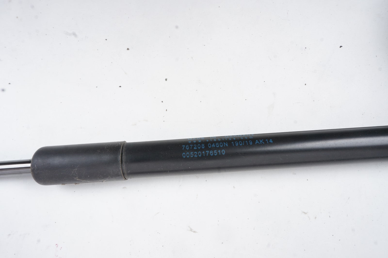 2015-2023 Jeep Renegade Liftgate Lift Cylinder Strut  Left & Right OEM