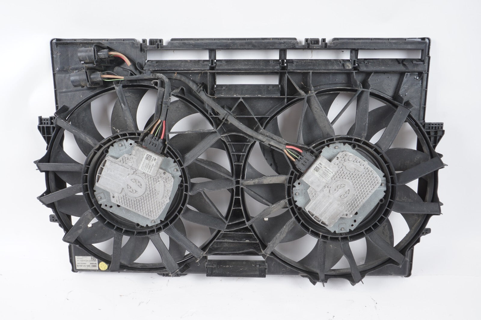 11-17 AUDI A8L A8 3.0L ENGINE COOLING FAN MOTOR W/ SHROUD OEM