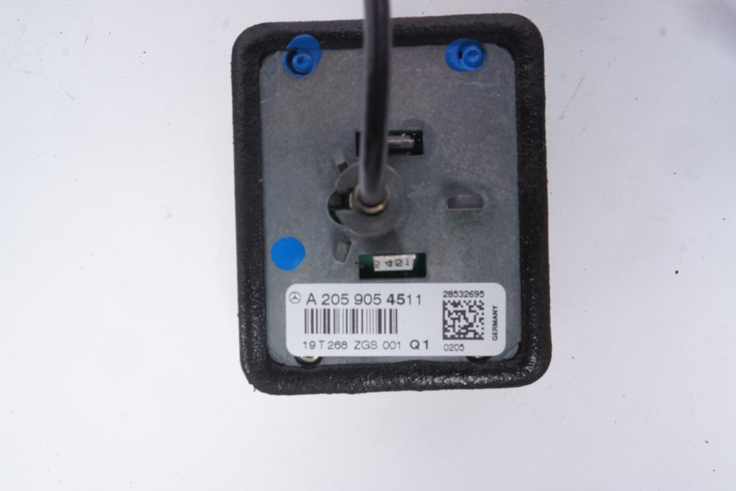 2017-2020 MERCEDES-BENZ GLA250 X156 ROOF REAR RADIO ANTENNA MODULE UNIT OEM