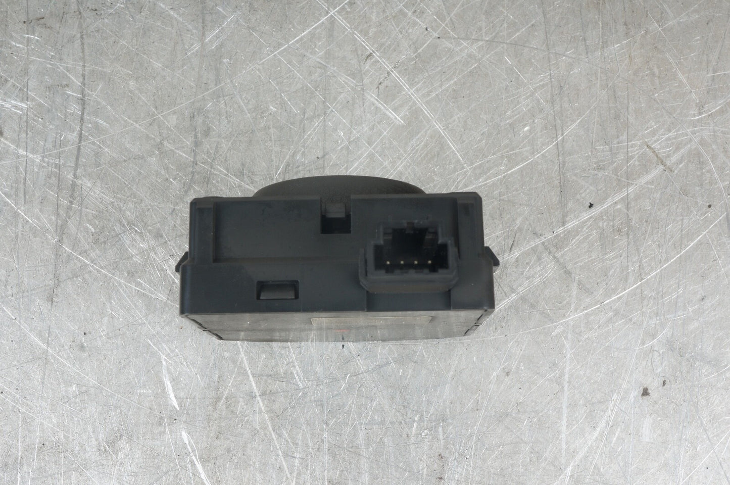 2020-2023 CADILLAC CT4 FRONT LEFT DRIVER SEAT LUMBAR CONTROL SWITCH OEM