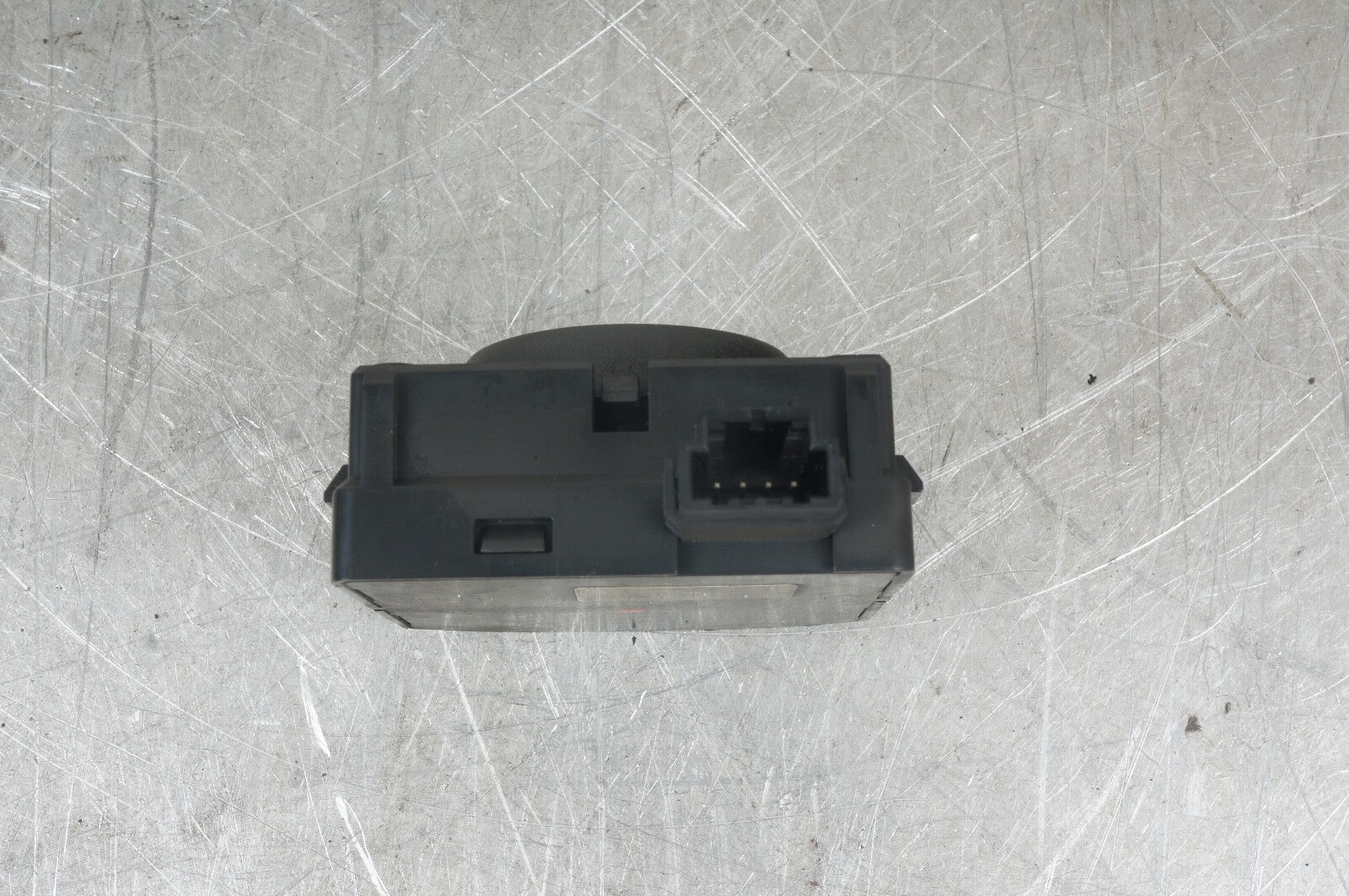 2020-2023 CADILLAC CT4 FRONT LEFT DRIVER SEAT LUMBAR CONTROL SWITCH OEM