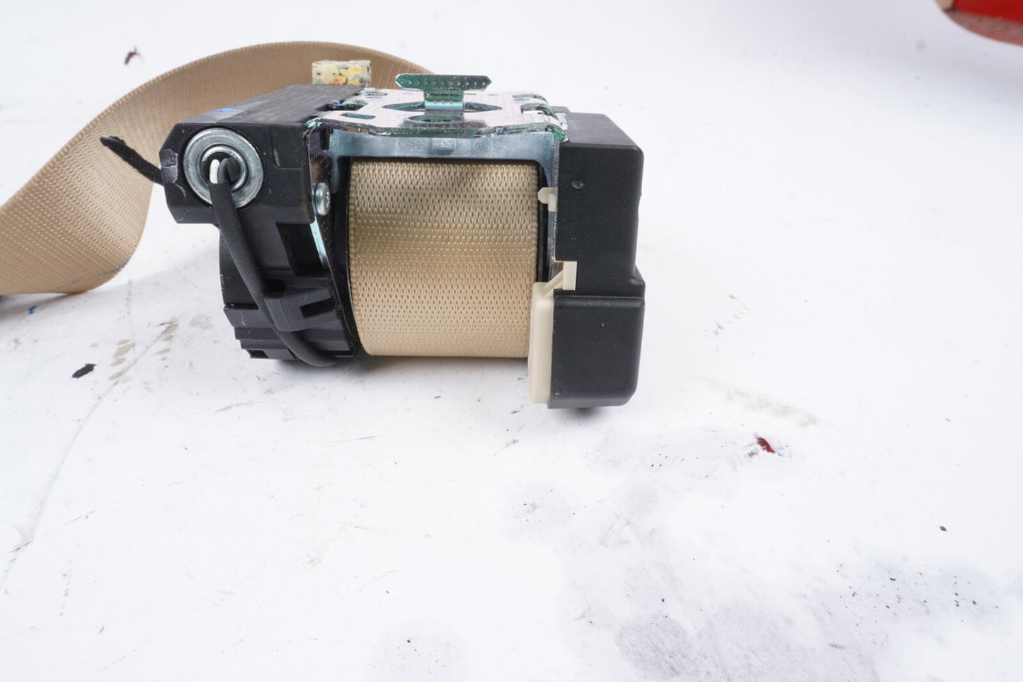 2007 - 2013 Mercedes S550 S600 Rear LEFT Driver Side Seat Belt Beige OEM