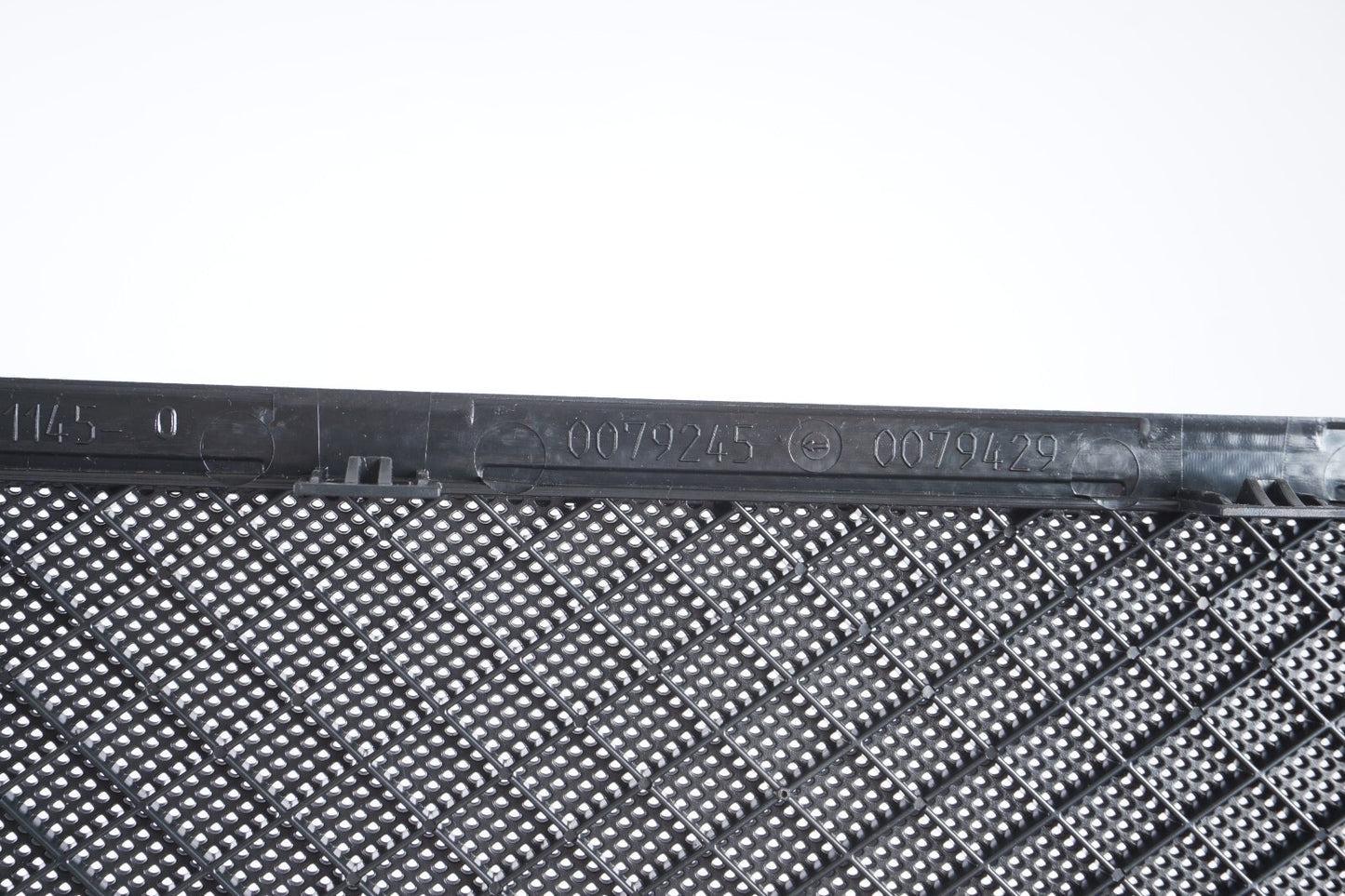 14 - 17 Mercedes S550 S600 W222 Rear Deck Shelf Speaker Grille Left & Right  OEM