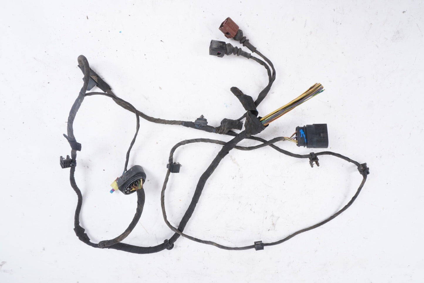 2011 - 2014 AUDI A8L D4 RIGHT PASS FRONT HEADLIGHT PIGTAIL PLUG WIRE CUT OEM