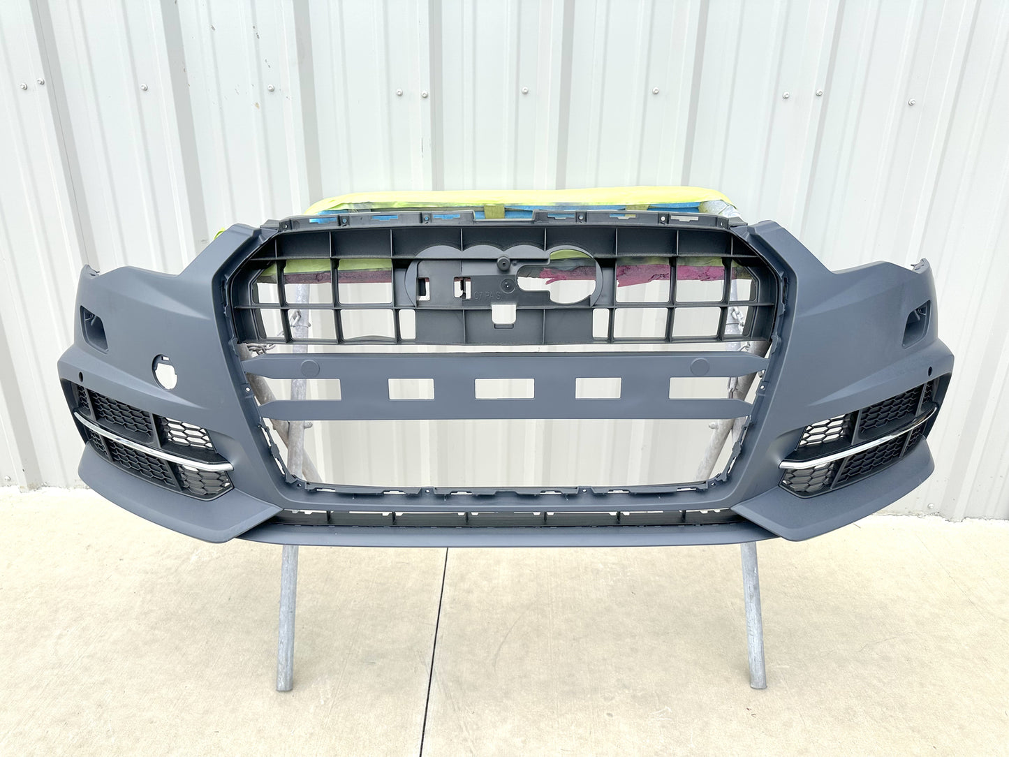 2016 AUDI A6 C7 S6 S-line Front Bumper Cover With Side Grilles