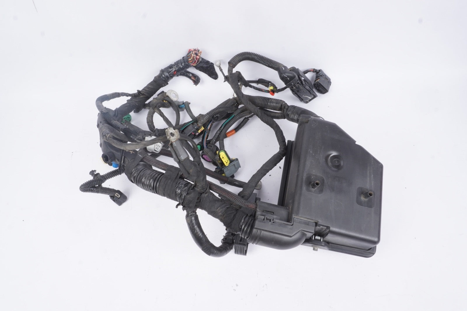 12-17 Fiat 500 Front Fuse Relay Box Under Hood W/ Harness OEM