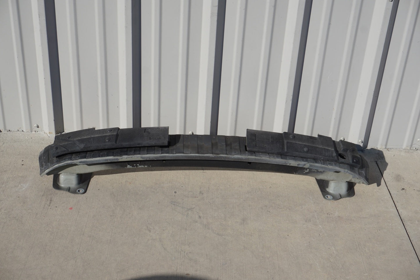 2006 - 2013 VOLVO C70 T5 REAR BUMPER REINFORCEMENT OEM