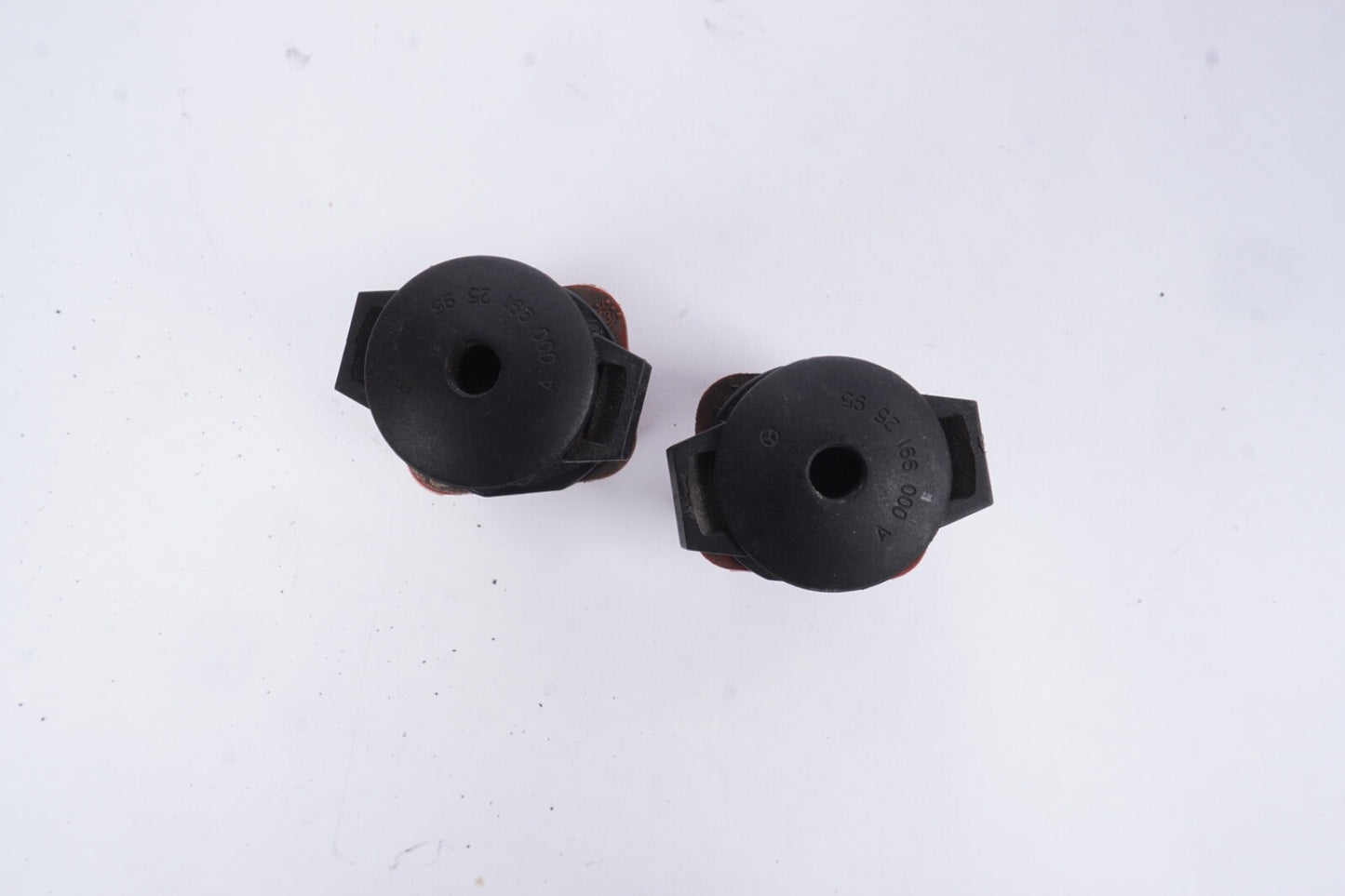 MERCEDES RADIATOR LEFT AND RIGHT UPPER SUPPORT MOUNT CLIP OEM