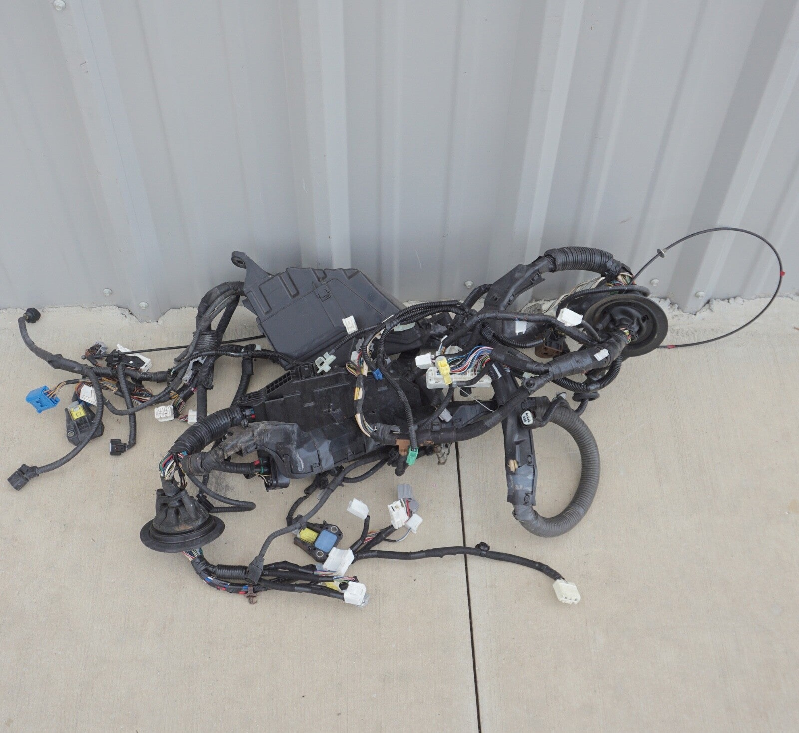 2018 - 2019 HONDA ODYSSEY ENGINE ROOM RIGHT SIDE WIRE WIRING HARNESS & FUSE BOX