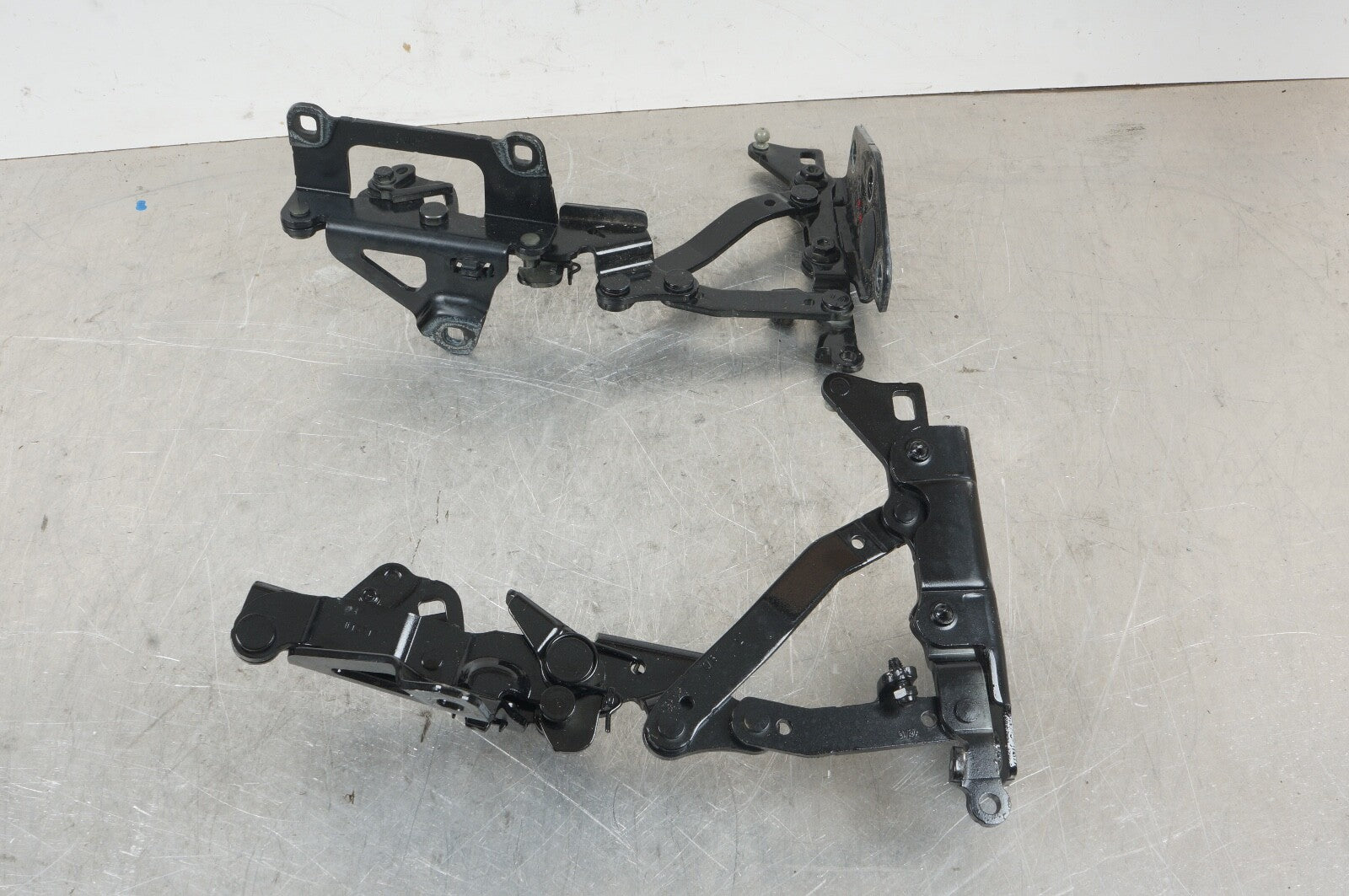 2013-2020 MERCEDES SL CLASS R231 - FRONT HOOD LEFT & RIGHT HINGES PAIR BLACK OEM