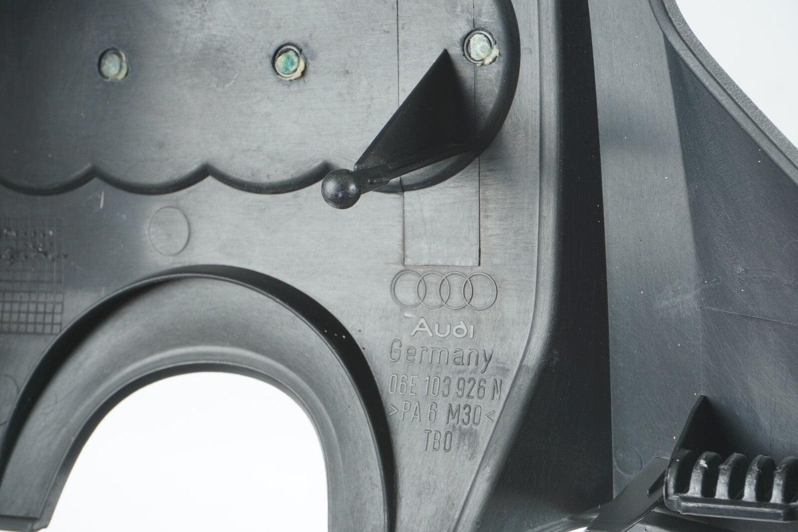 2011 - 2017 AUDI A8L 3.0L ENGINE MOTOR COVER  OEM