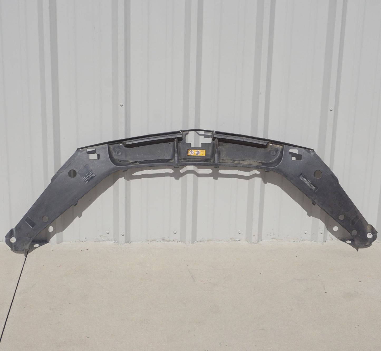 2012 - 2019 Mercedes X166 GL450 GLE350 Upper Radiator Support Top Cover