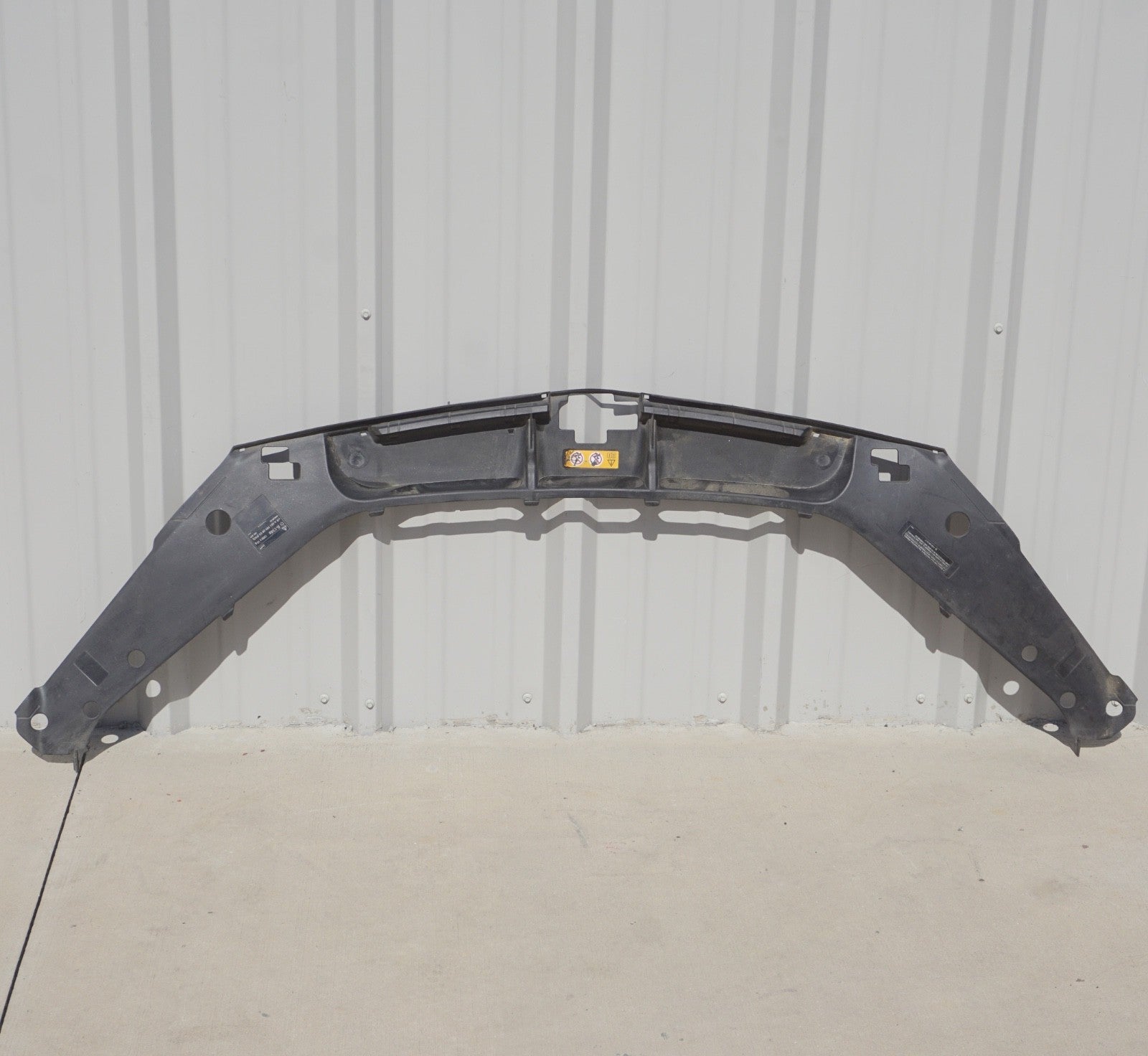 2012 - 2019 Mercedes X166 GL450 GLE350 Upper Radiator Support Top Cover