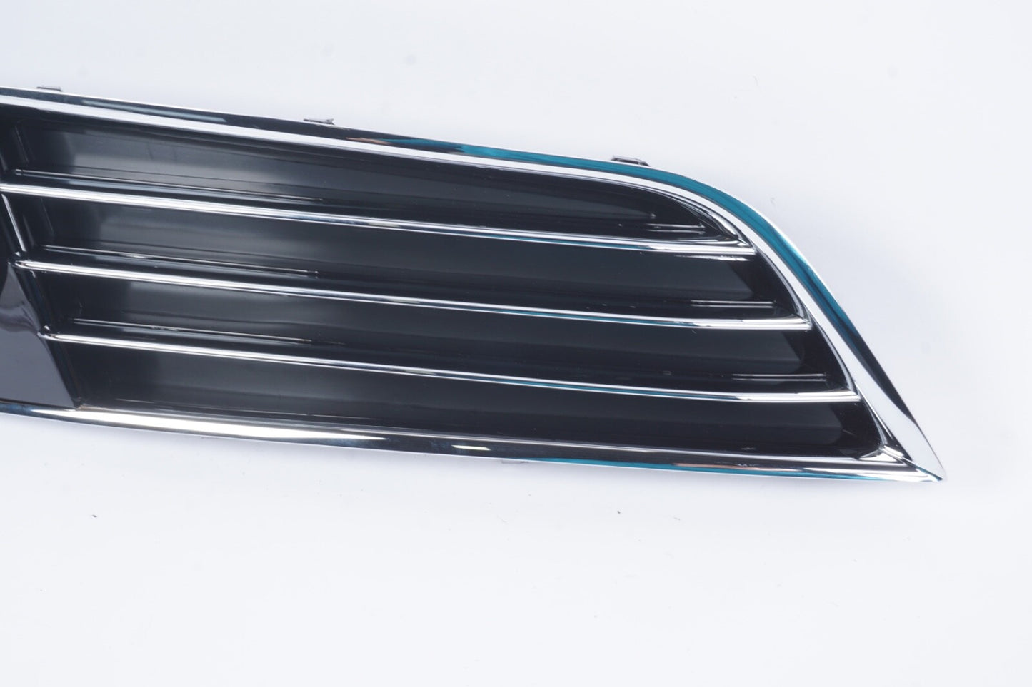 For 2011 AUDI A8 Front Bumper Cover Right Side Grille Fog Light Bezel