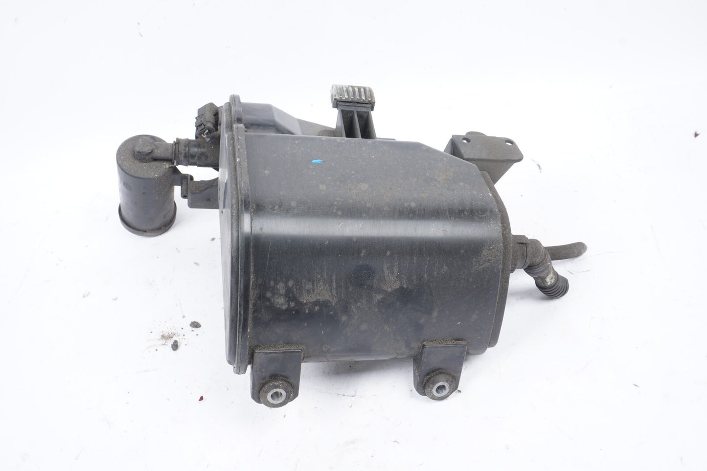 13 - 18 BMW 650i Fuel Vapor Evaporator Emission EVAP Canister OEM