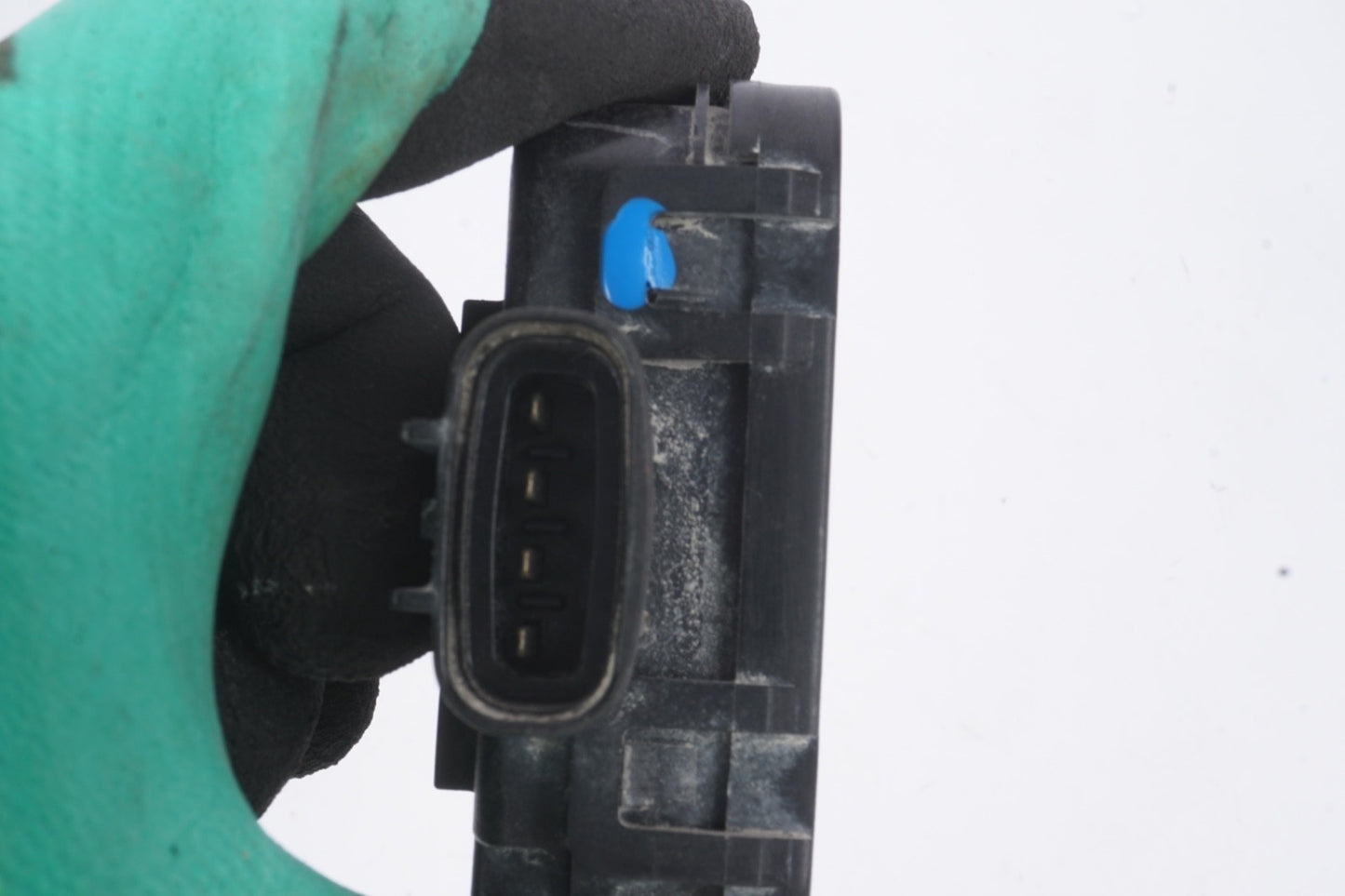 1998-2005 LEXUS GS300/GS400/GS430/SC430 OEM Smog Ventilation Sensor 88898-30010