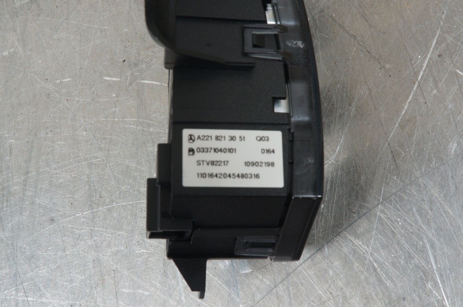 07-13 Mercedes W221 S450 S63 Door Lock Switch Front Left Driver 2218213051 OEM