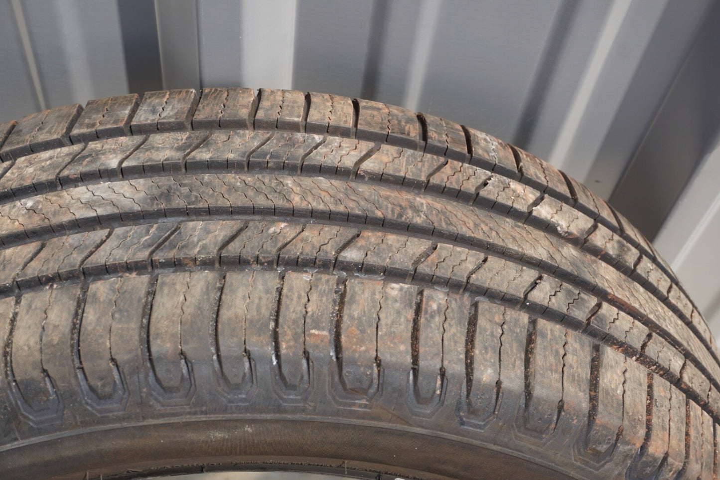 P235/50R18 Michelin Defender 2 Used Tire Excellent Condition One Tire