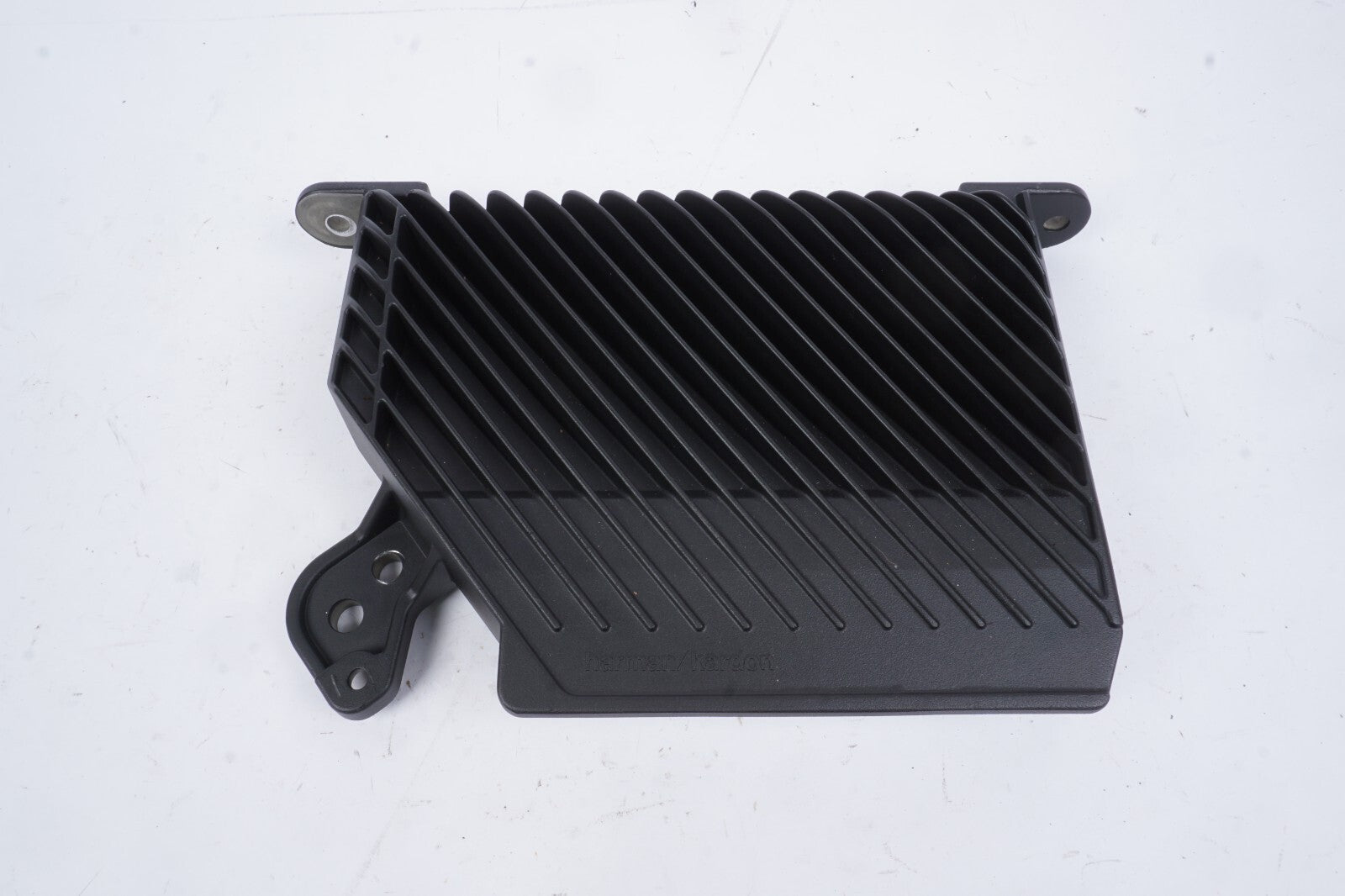 2021 - 2023 Polestar 2 Radio Audio Amplifier Harman Kardon 32359256 OEM